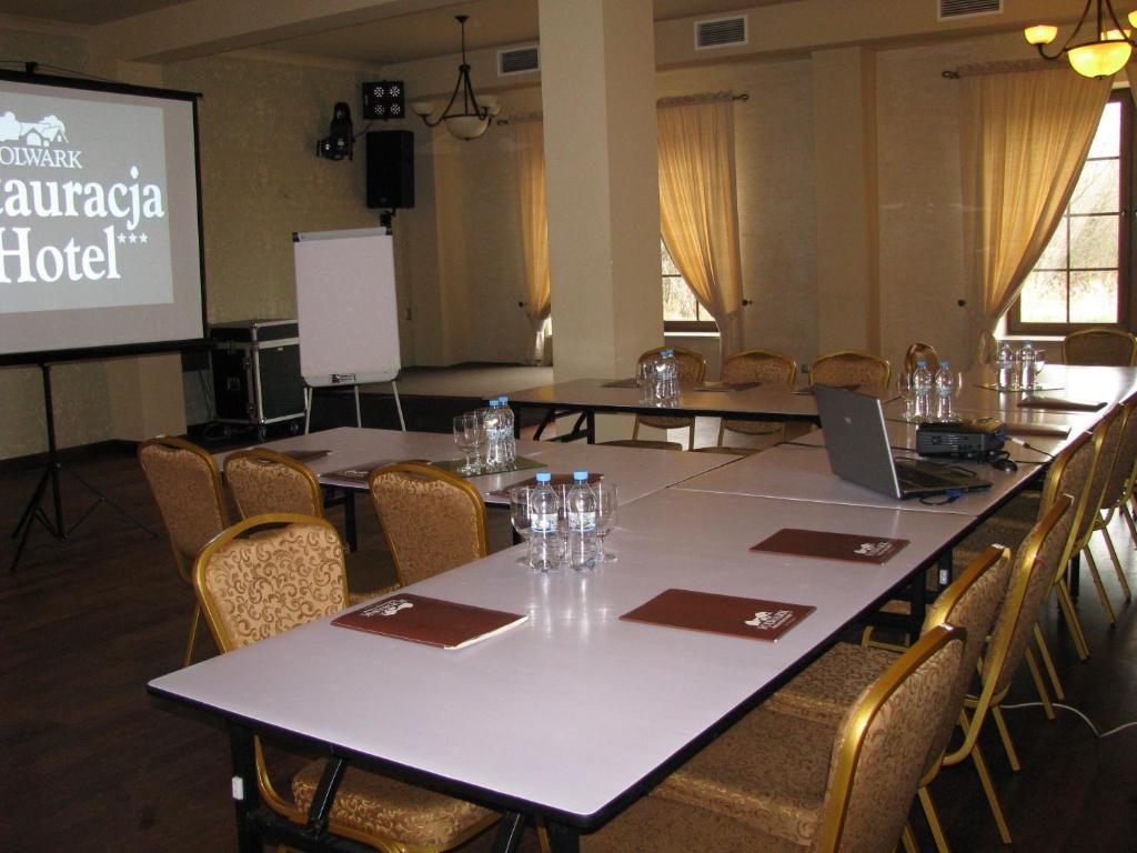 Hotel Folwark Згеж Экстерьер фото